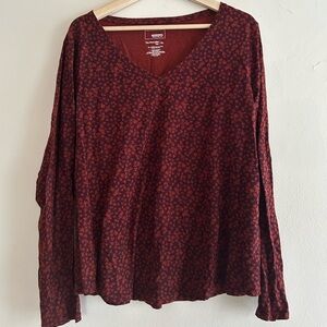 Red floral women’s XL top
